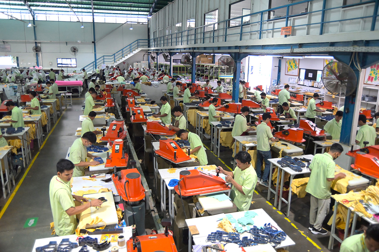 Cutting Operators